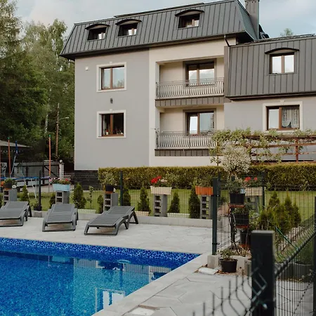 Z Basenem, Grota Solna I Sauna